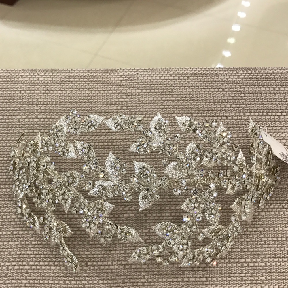 Bridal headpiece